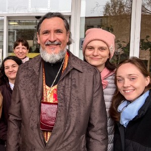 Когда чужие становятся родными